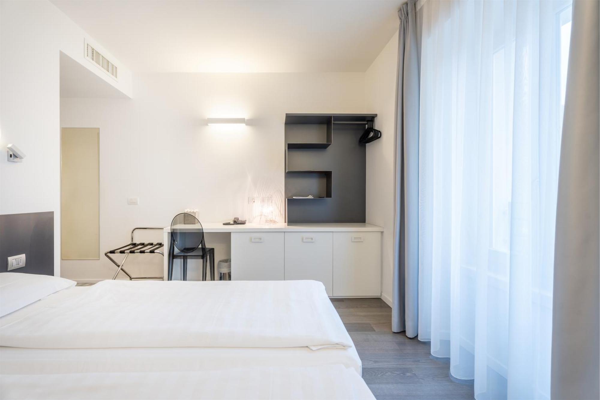 Hotel On The Rock 3*
