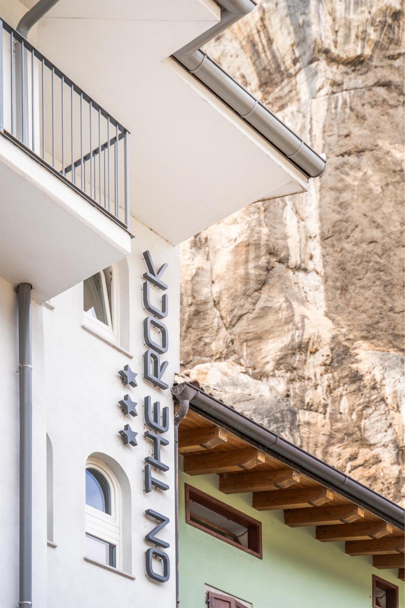 Hotel On The Rock 3*